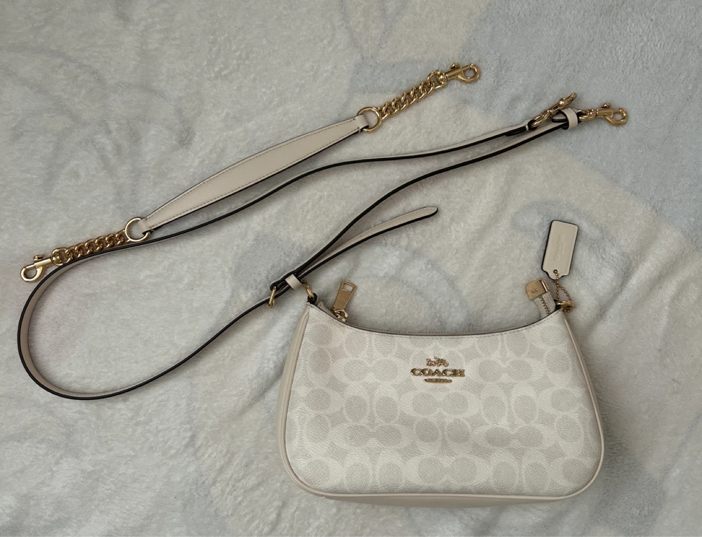 COACH TERI SHOULDER BAG