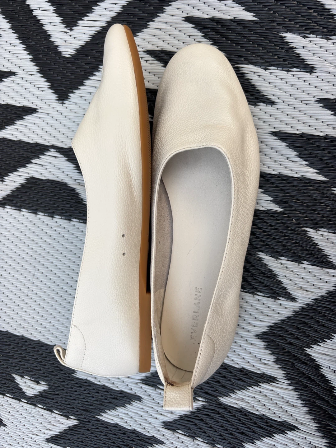 Everlane Cream Leather Ballet Flats Size 9