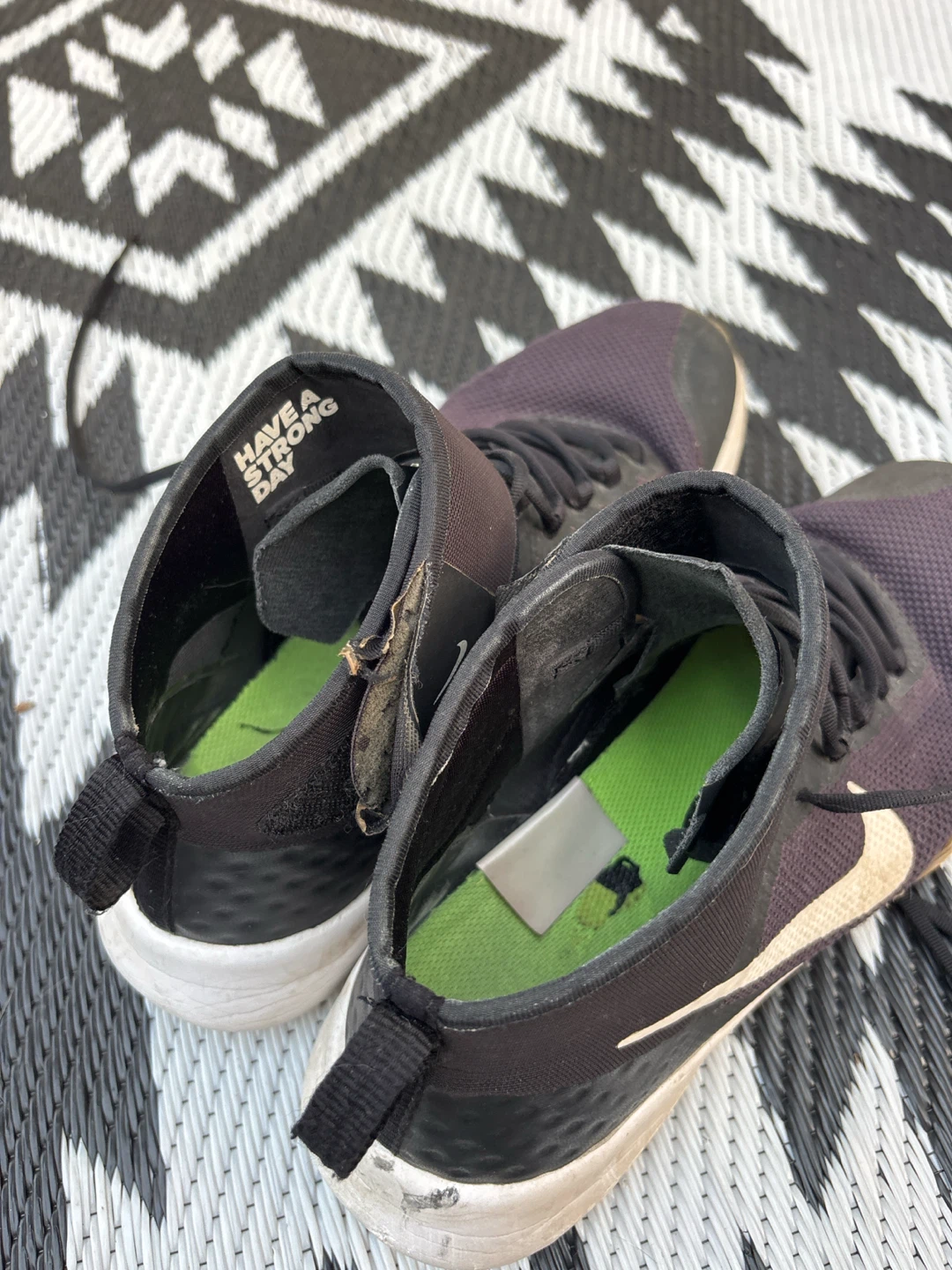 Nike Training Shoes size 9 - photo 3