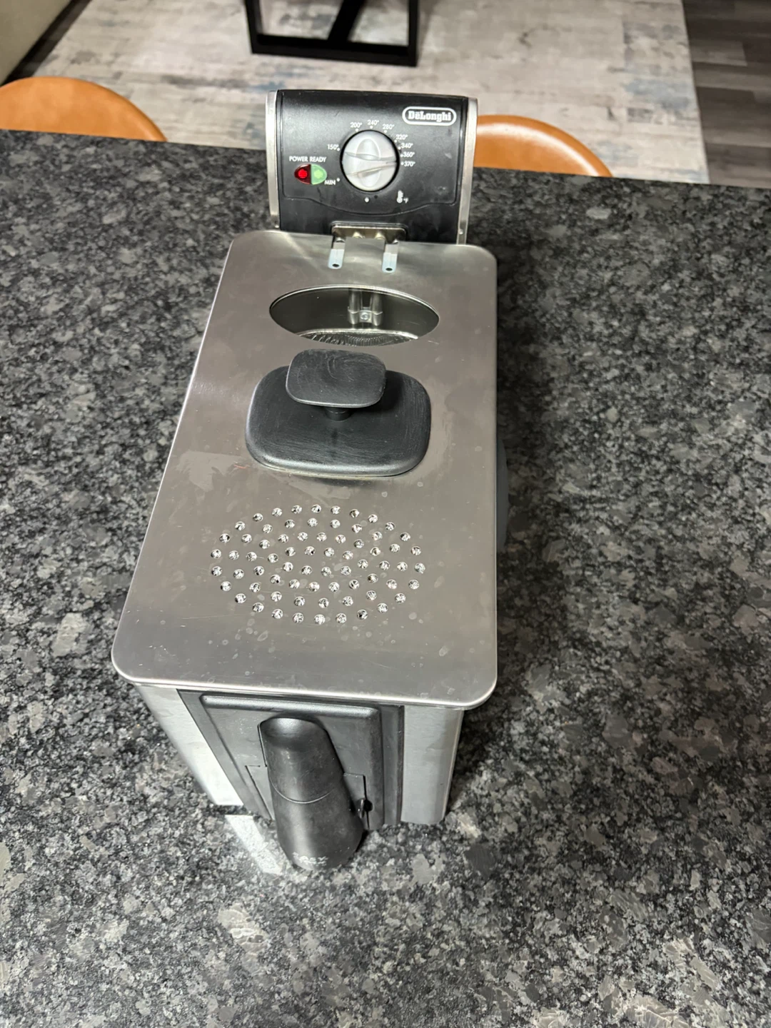 DeLonghi Electric Deep Fryer