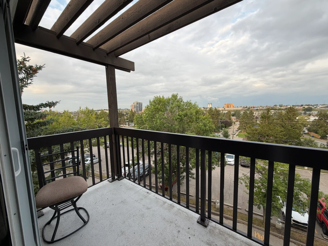 Apartment for Rent at Haysboro - photo 2
