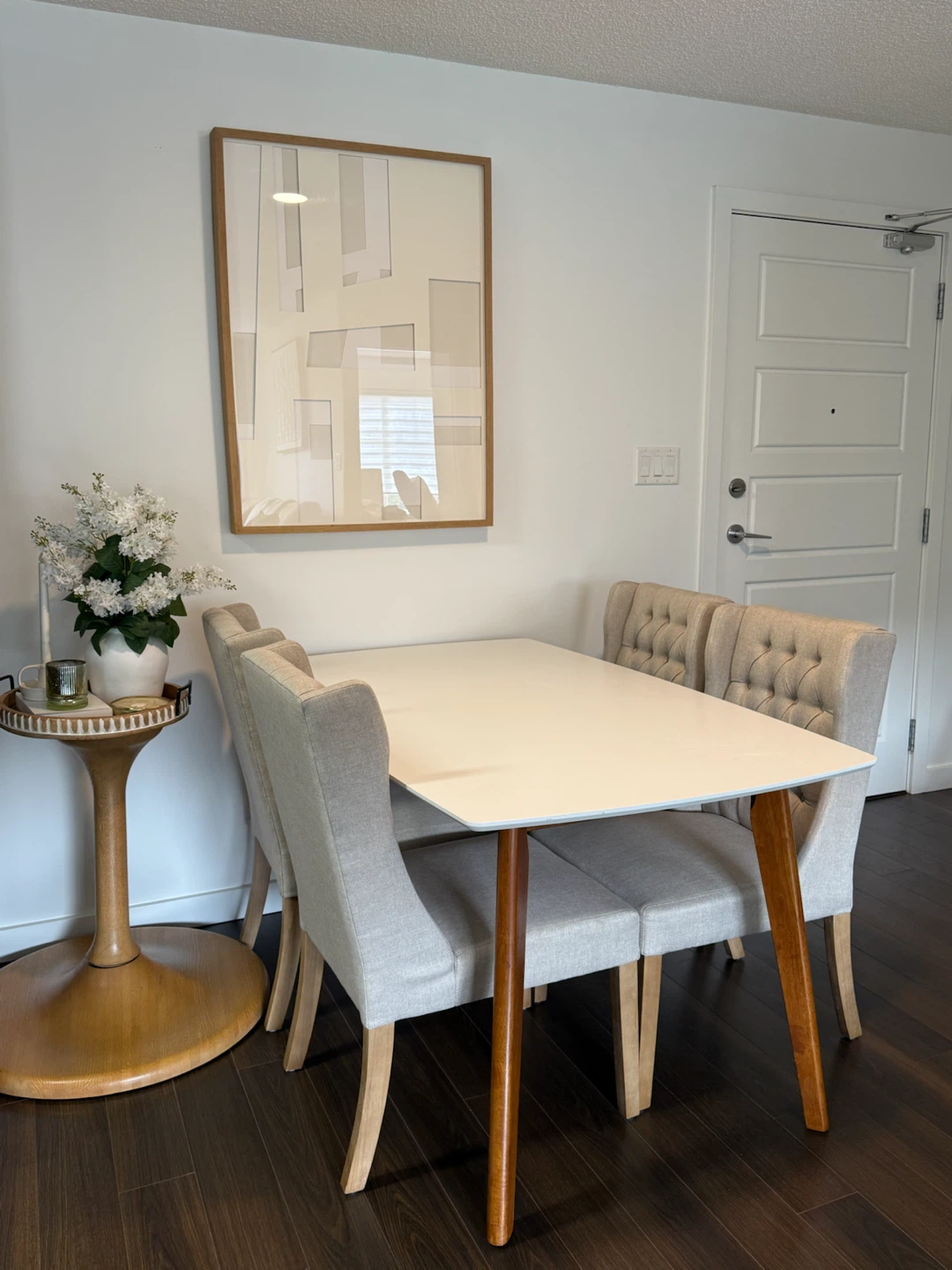 Set of 4 Tufted Dining Chairs - photo 4