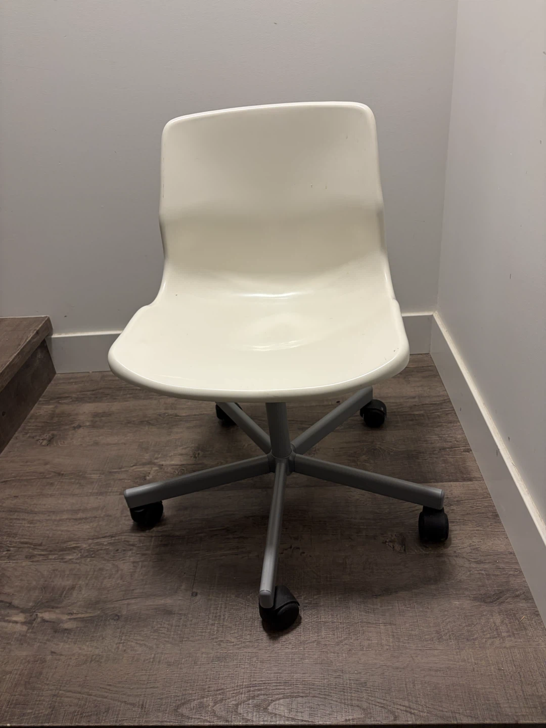 IKEA Swivel Chair - photo 2
