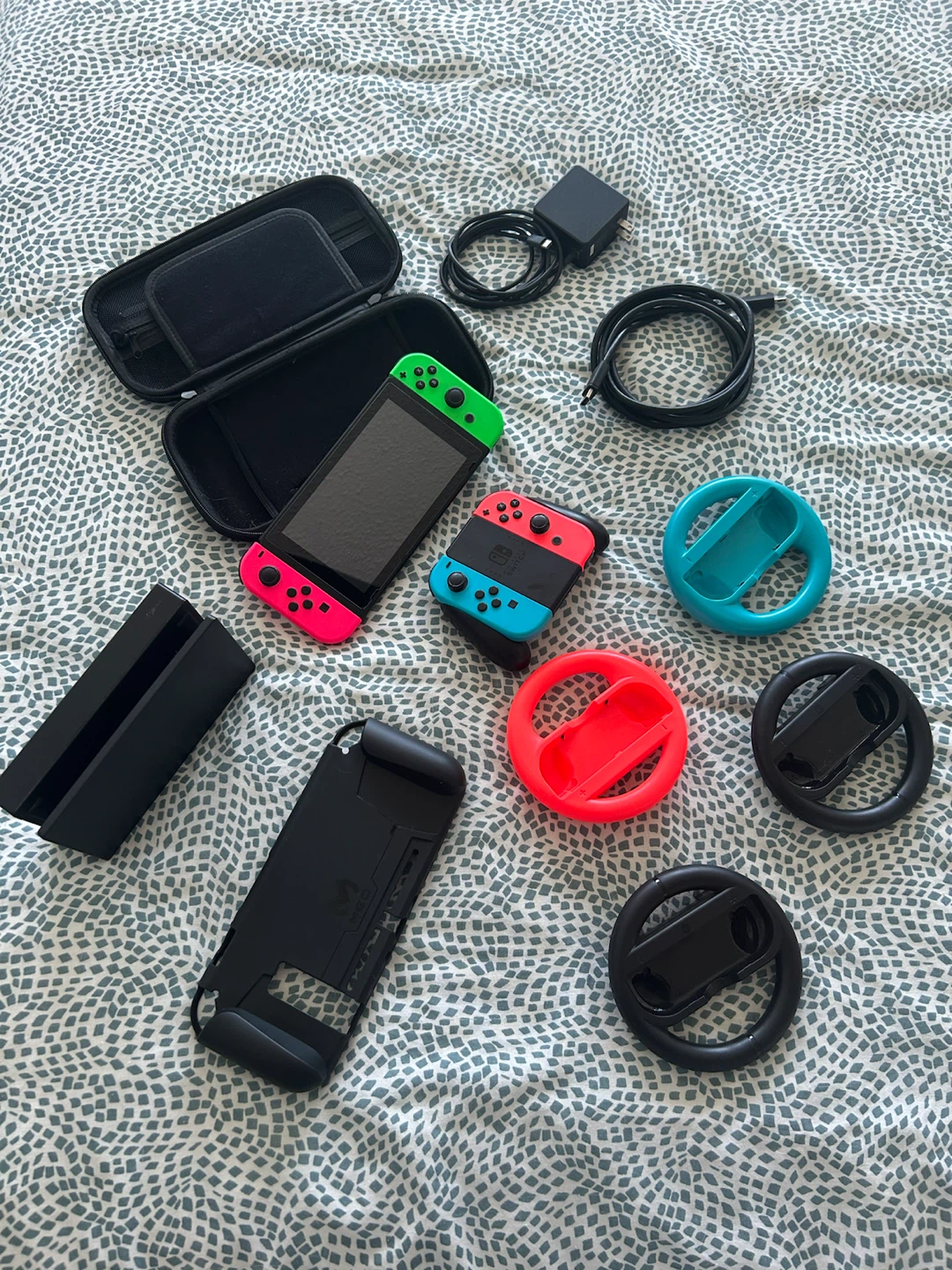 Nintendo Switch Console with Accessories - photo 5