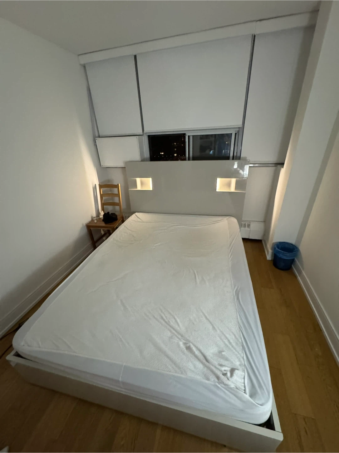 Queen Bed Frame and Mattress with Headboard Lights