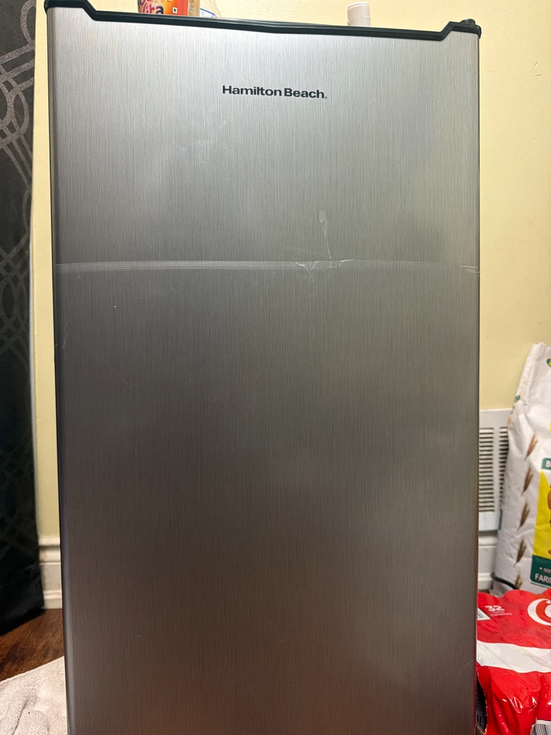 Hamilton Beach Mini Fridge - photo 2