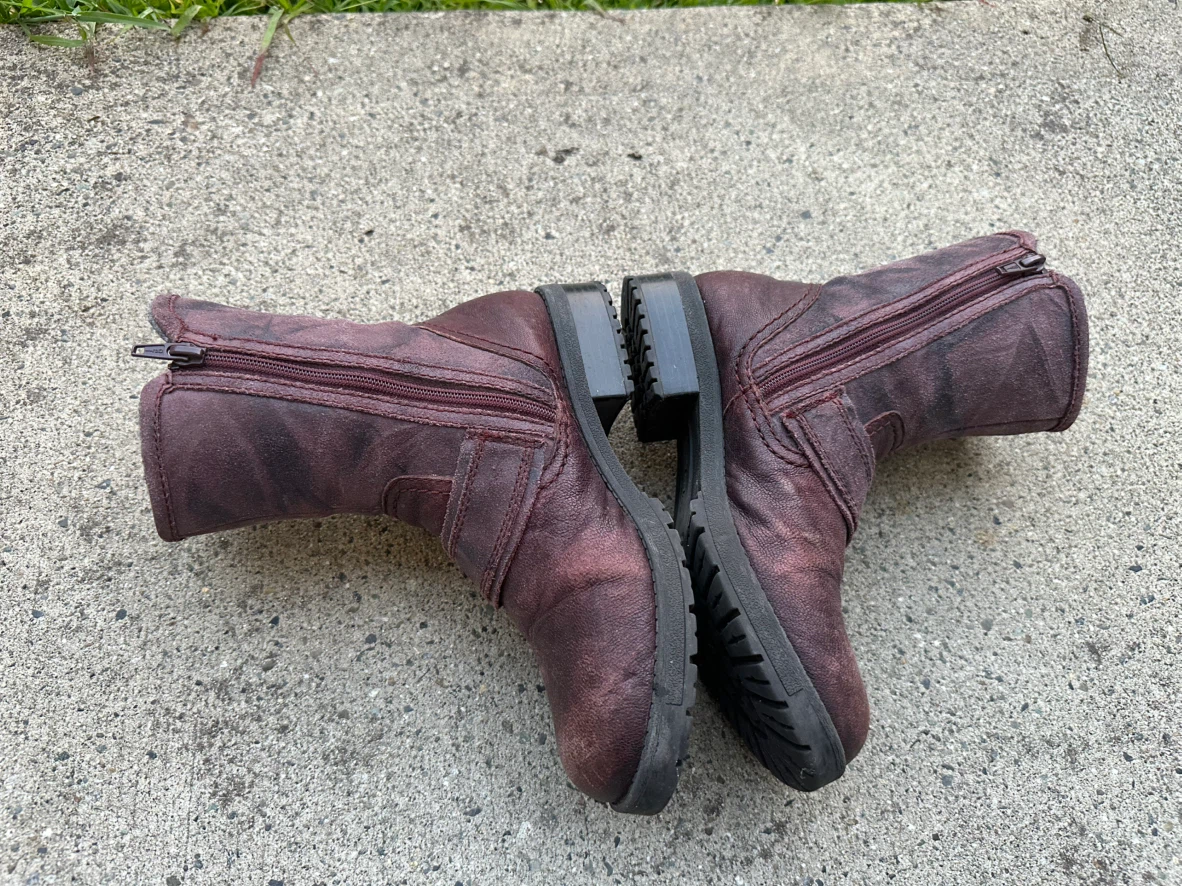 Clarks Burgundy Leather Buckle Moto Boots - photo 3