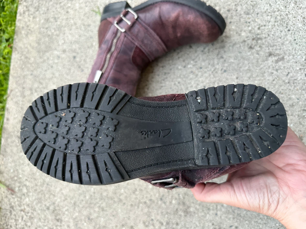 Clarks Burgundy Leather Buckle Moto Boots - photo 4