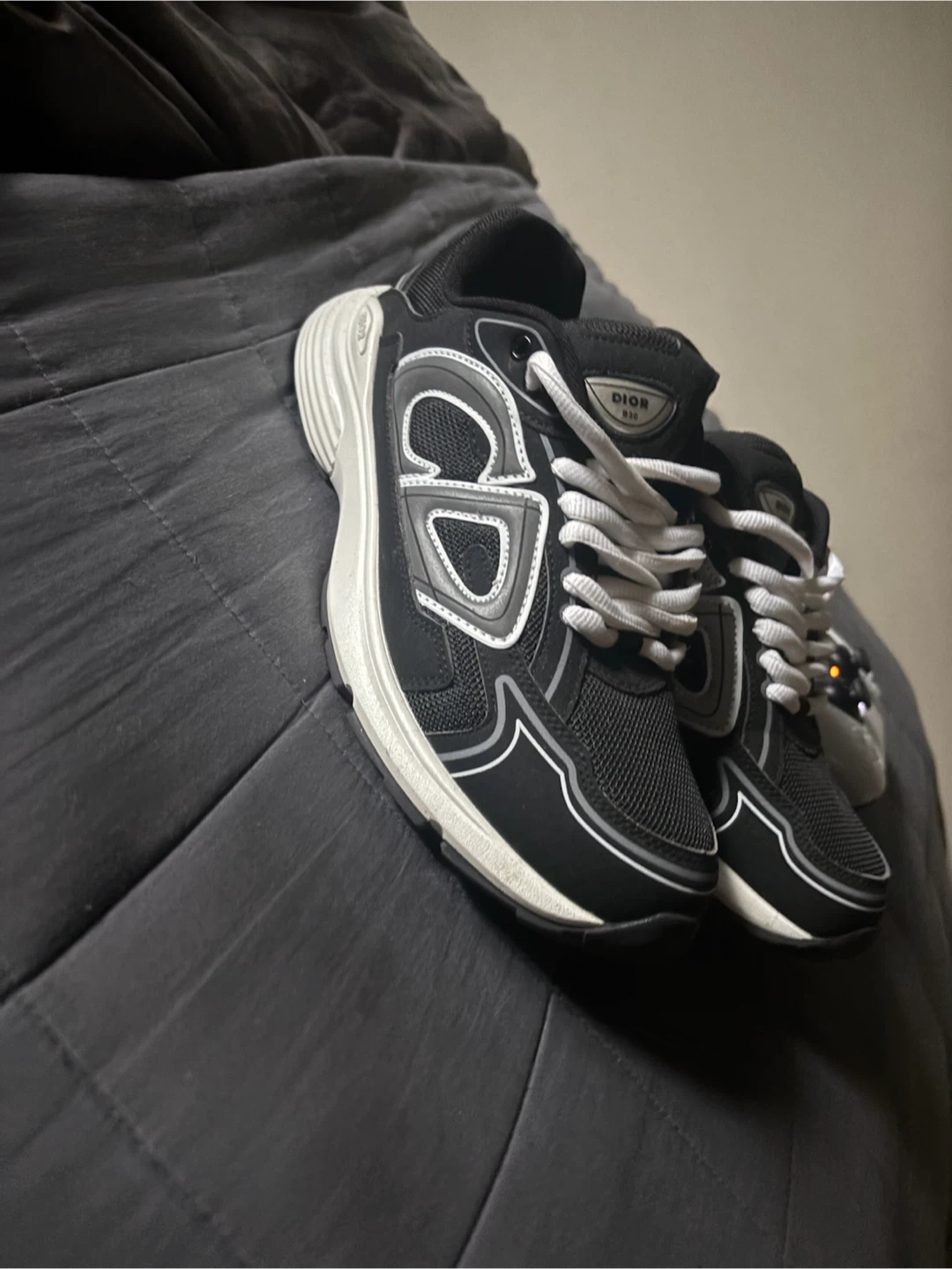DIOR B30 Black&White