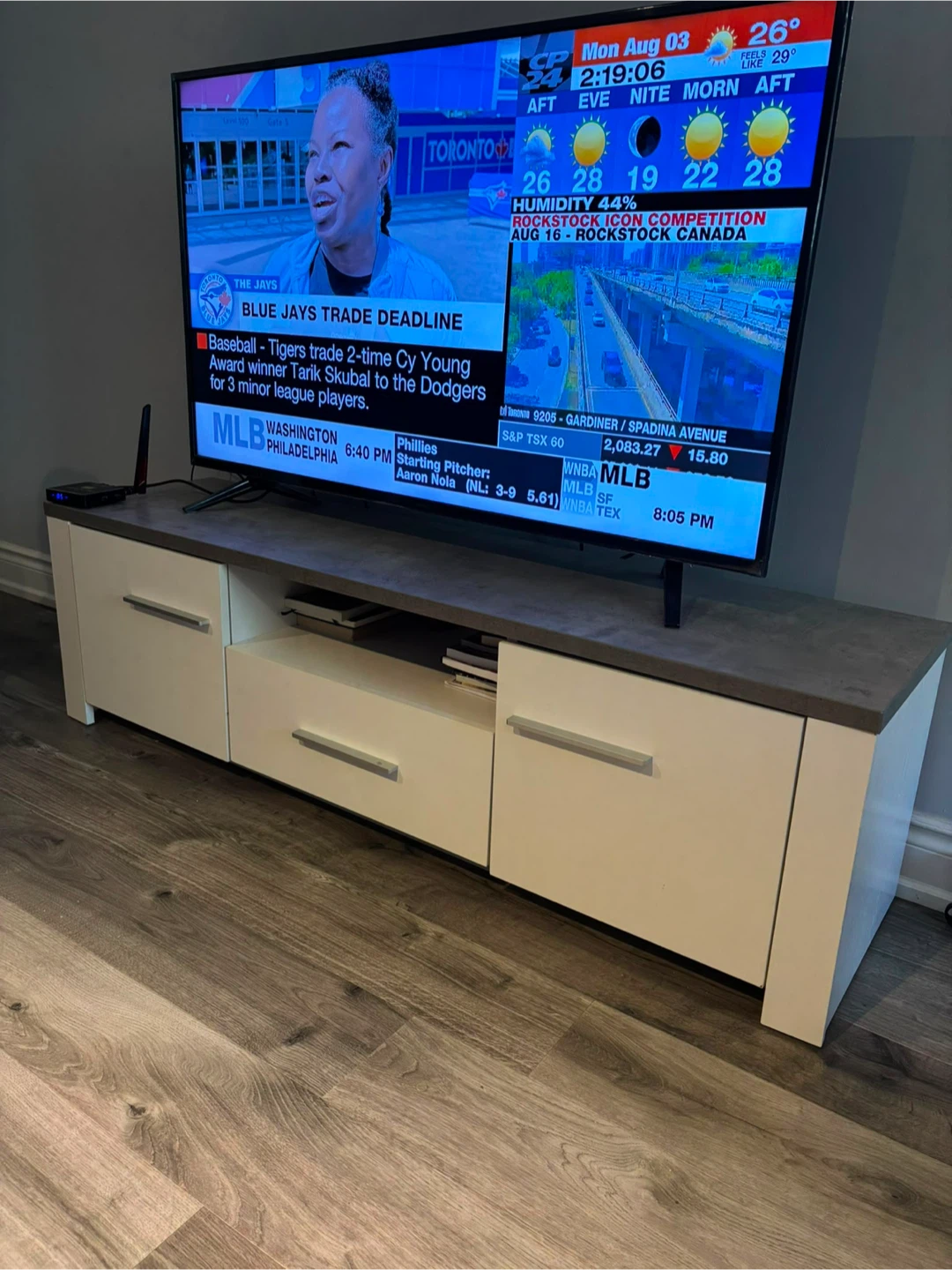 Tv console for sale - photo 3
