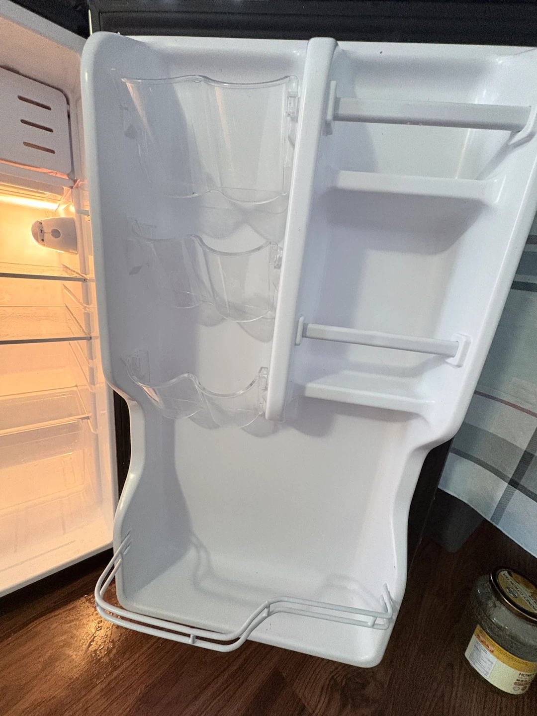 Insignia Mini Fridge - photo 2
