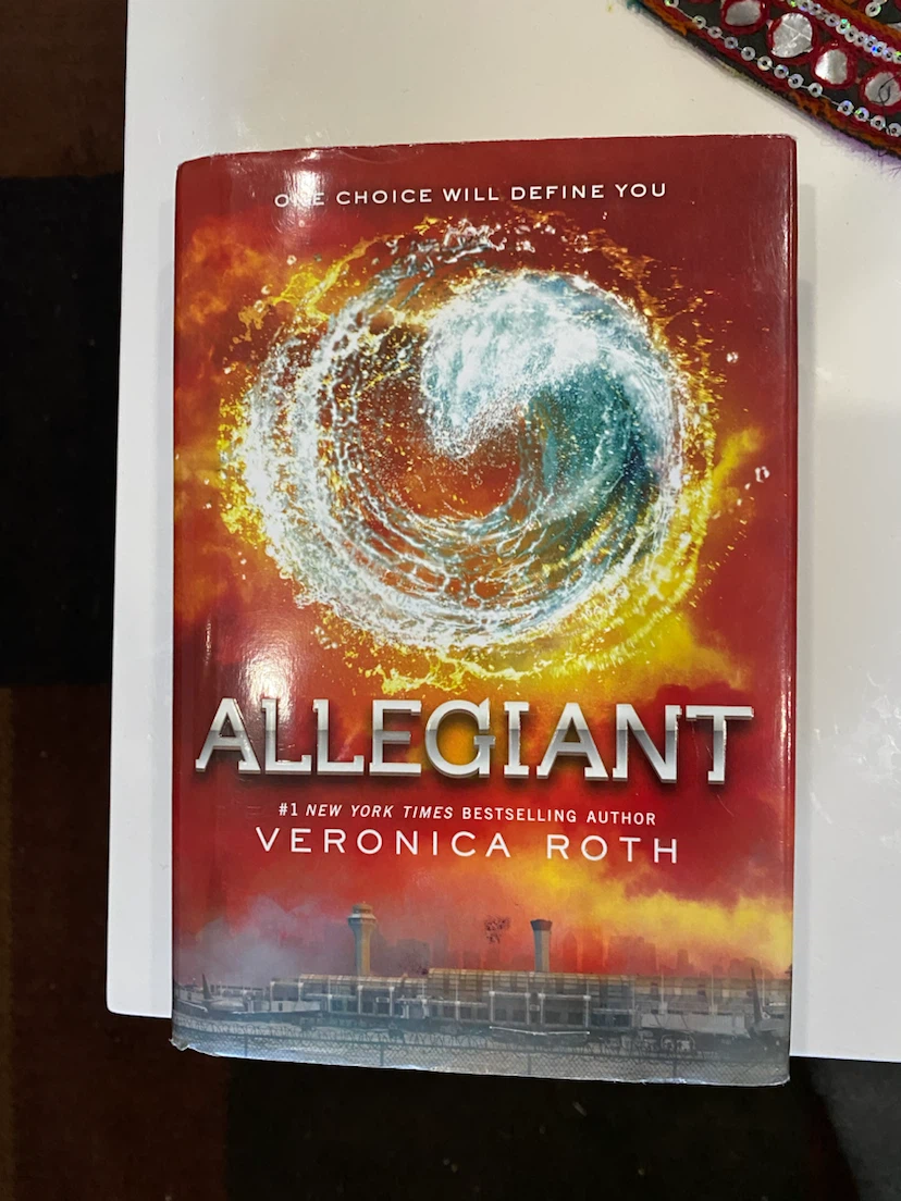 Allegiant - Divergent series book 3