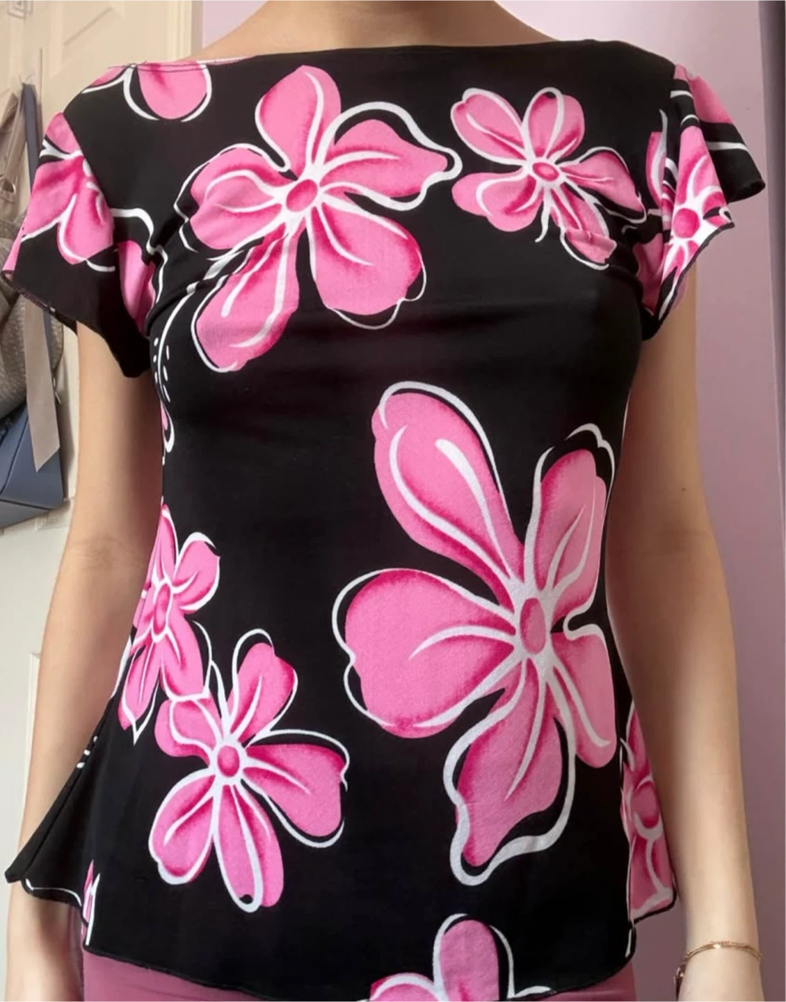 Women's Black Pink Floral Short Sleeve Top - photo 2