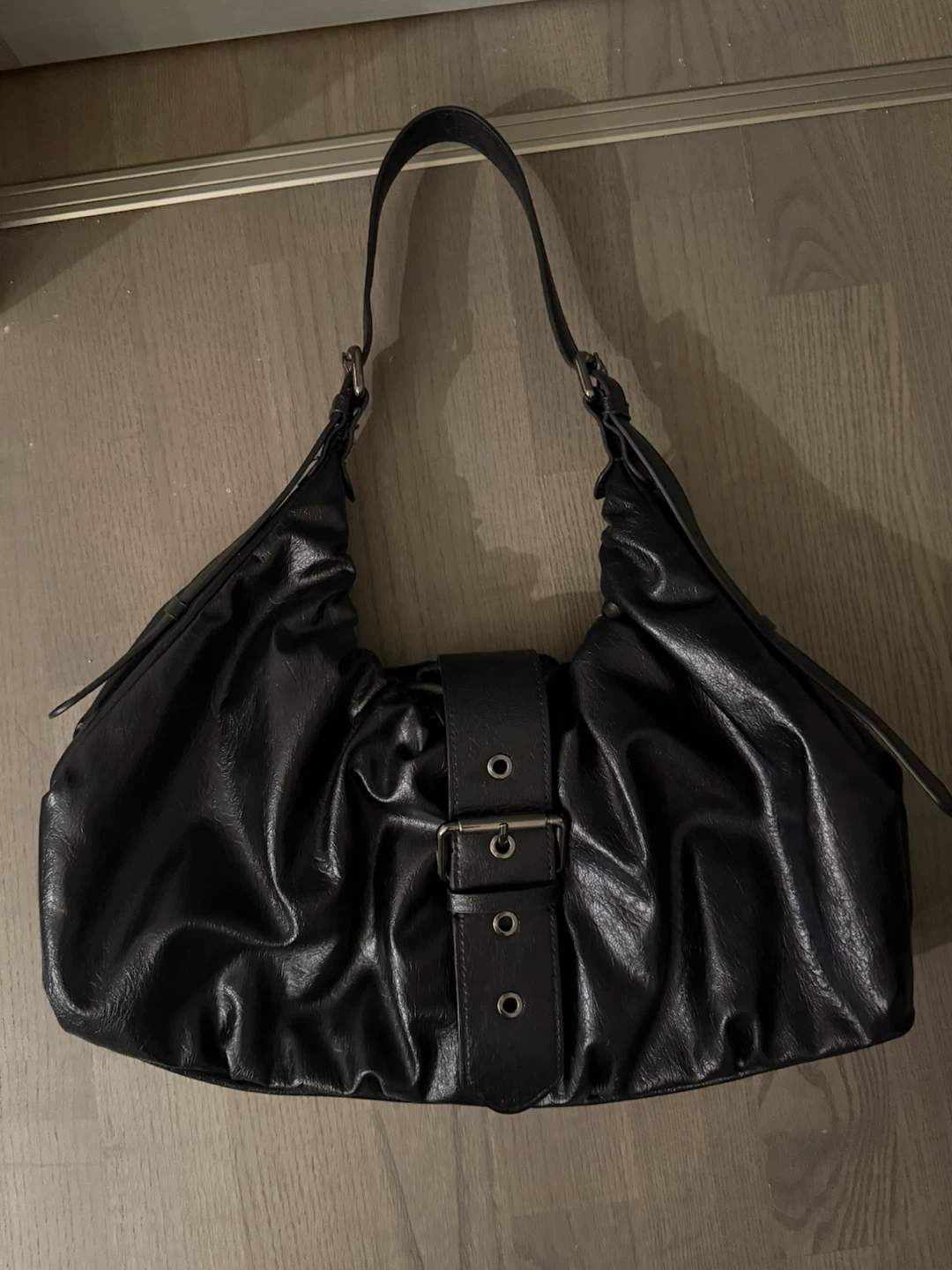 Zara Black Gathered Buckle Maxi Bucket Bag