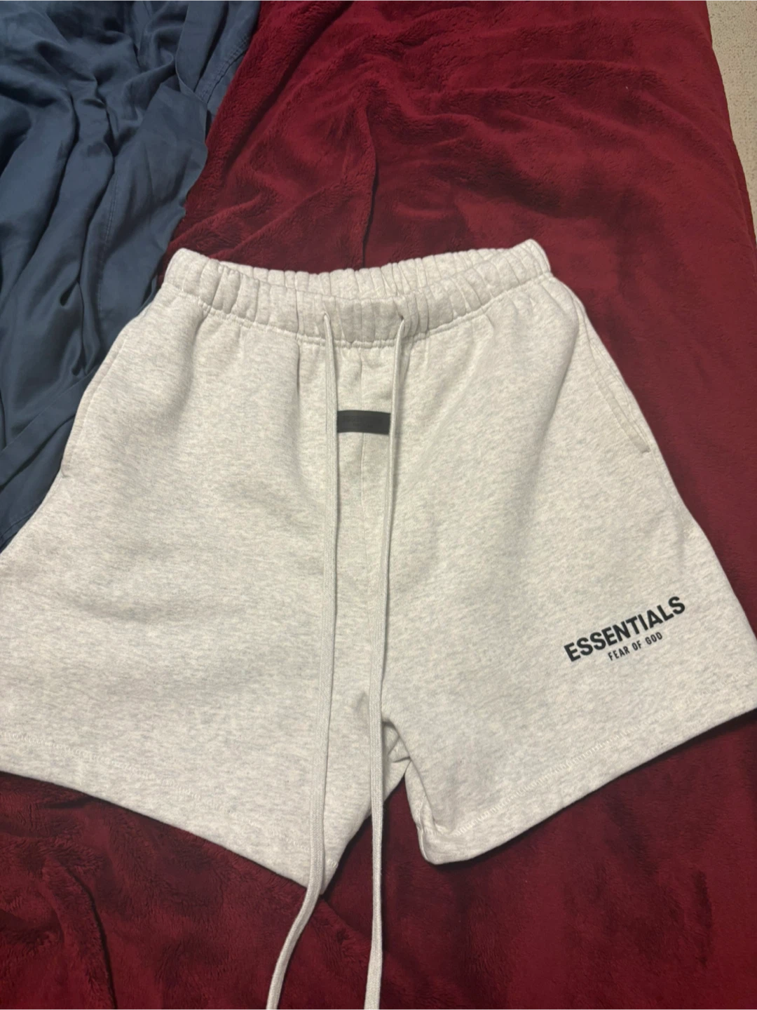 AUTHENTIC essentials shorts light oatmeal