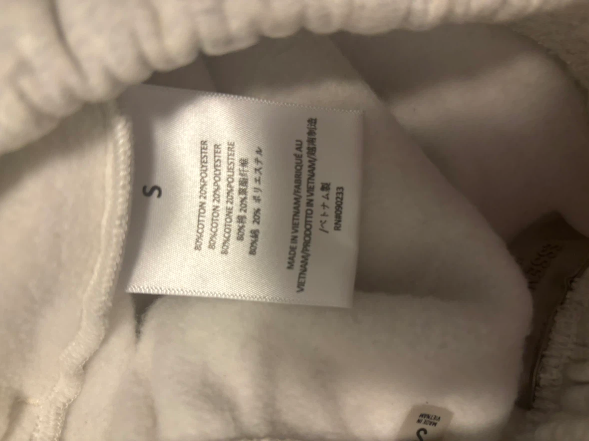 AUTHENTIC essentials shorts light oatmeal - photo 3