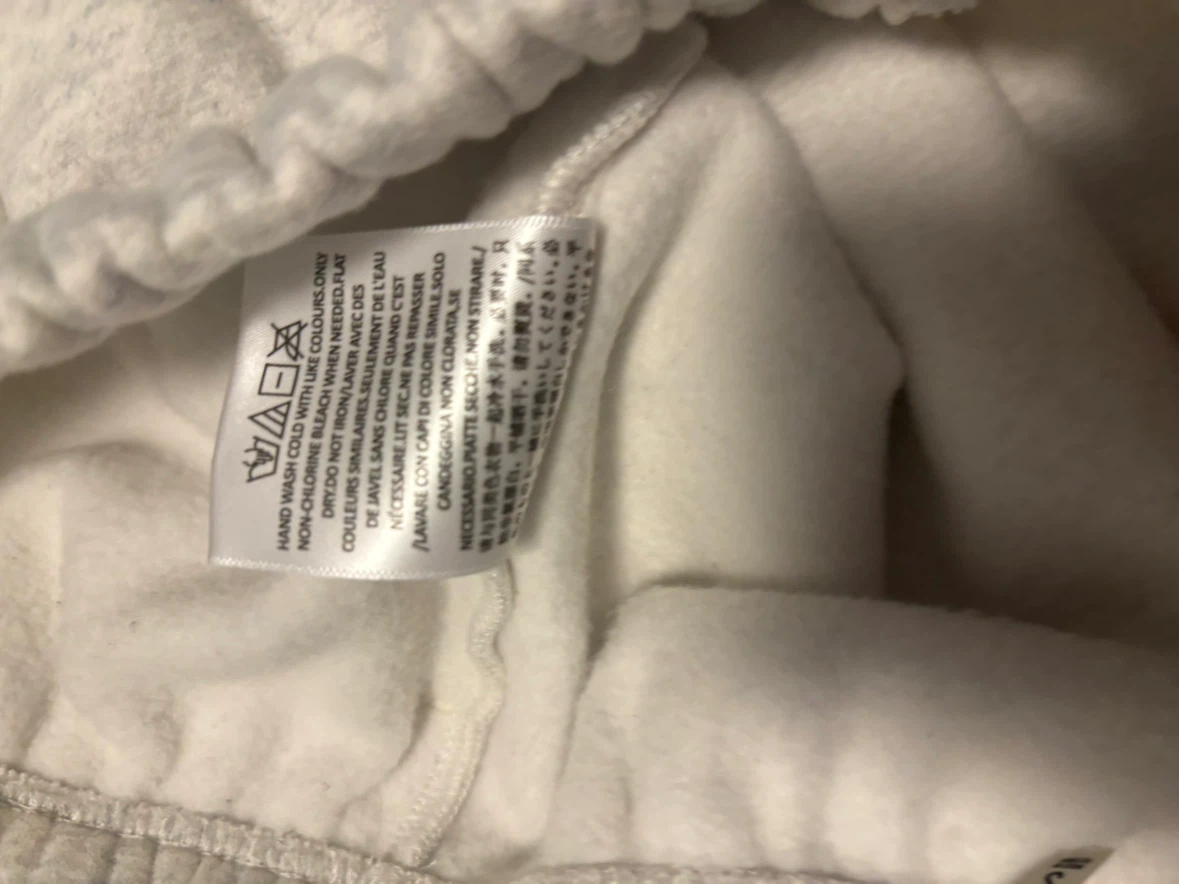 AUTHENTIC essentials shorts light oatmeal - photo 4