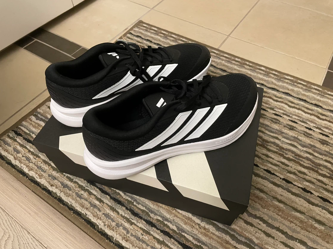 Adidas RUNFALCON Men's Running Shoes size 10 - photo 2