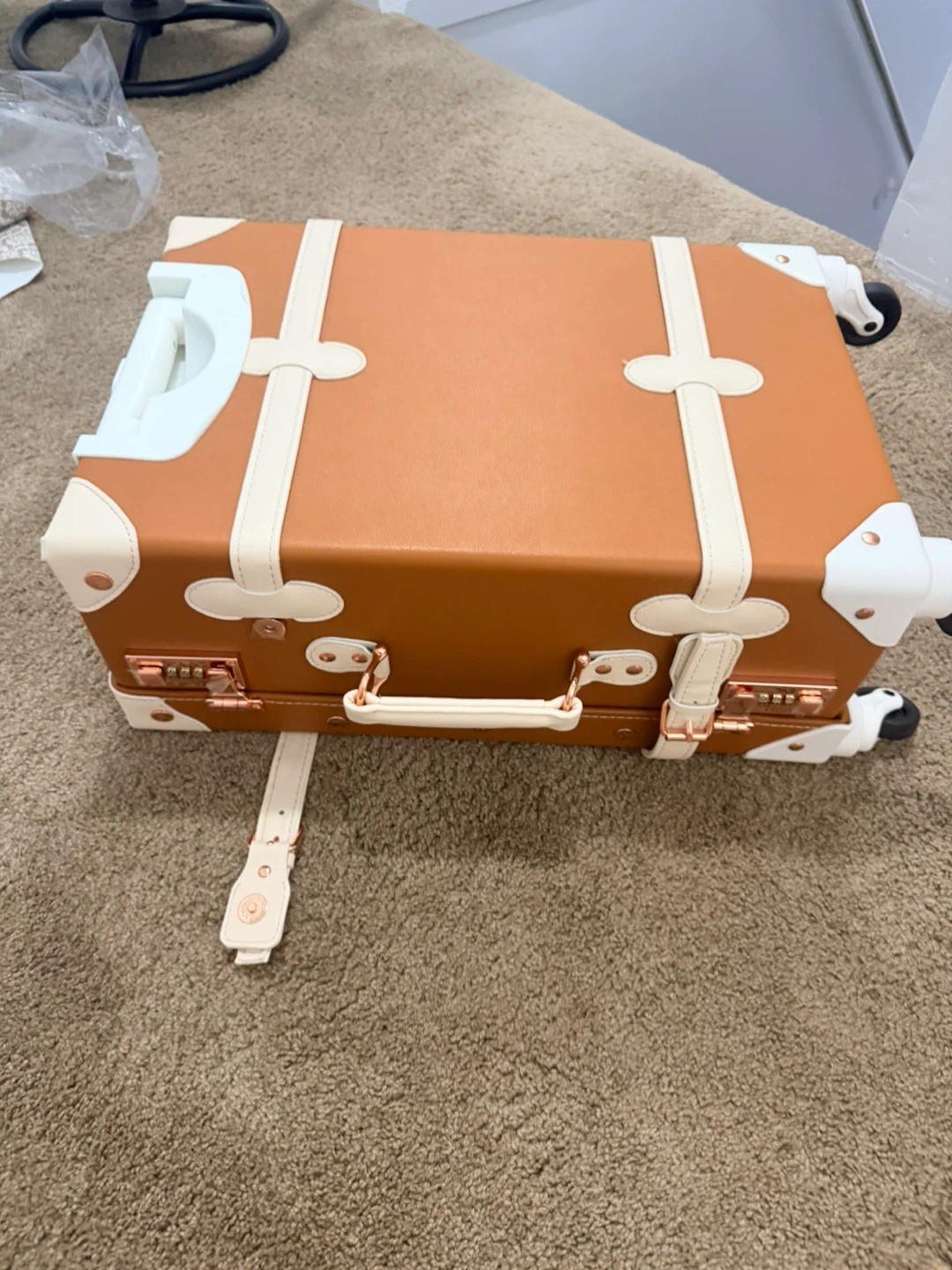 Poppy & Joon Carry-On Luggage - photo 3