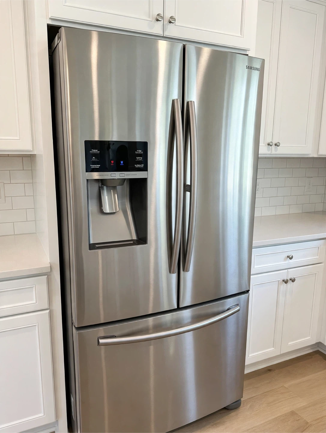 Samsung Stainless Steel French Door Refrigerator – Excellent - photo 4