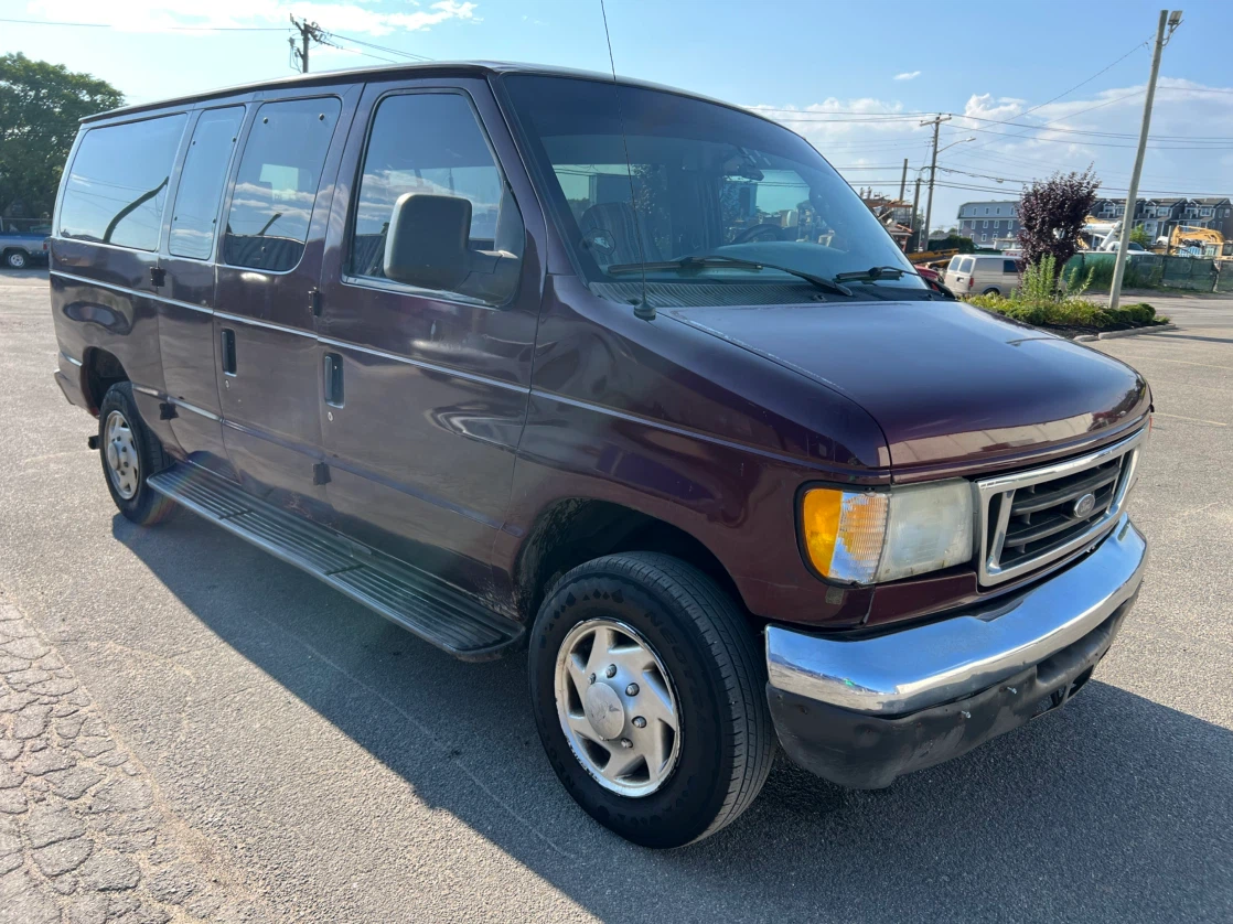2007 Ford E350 No commercial Plates Very reliable - photo 5