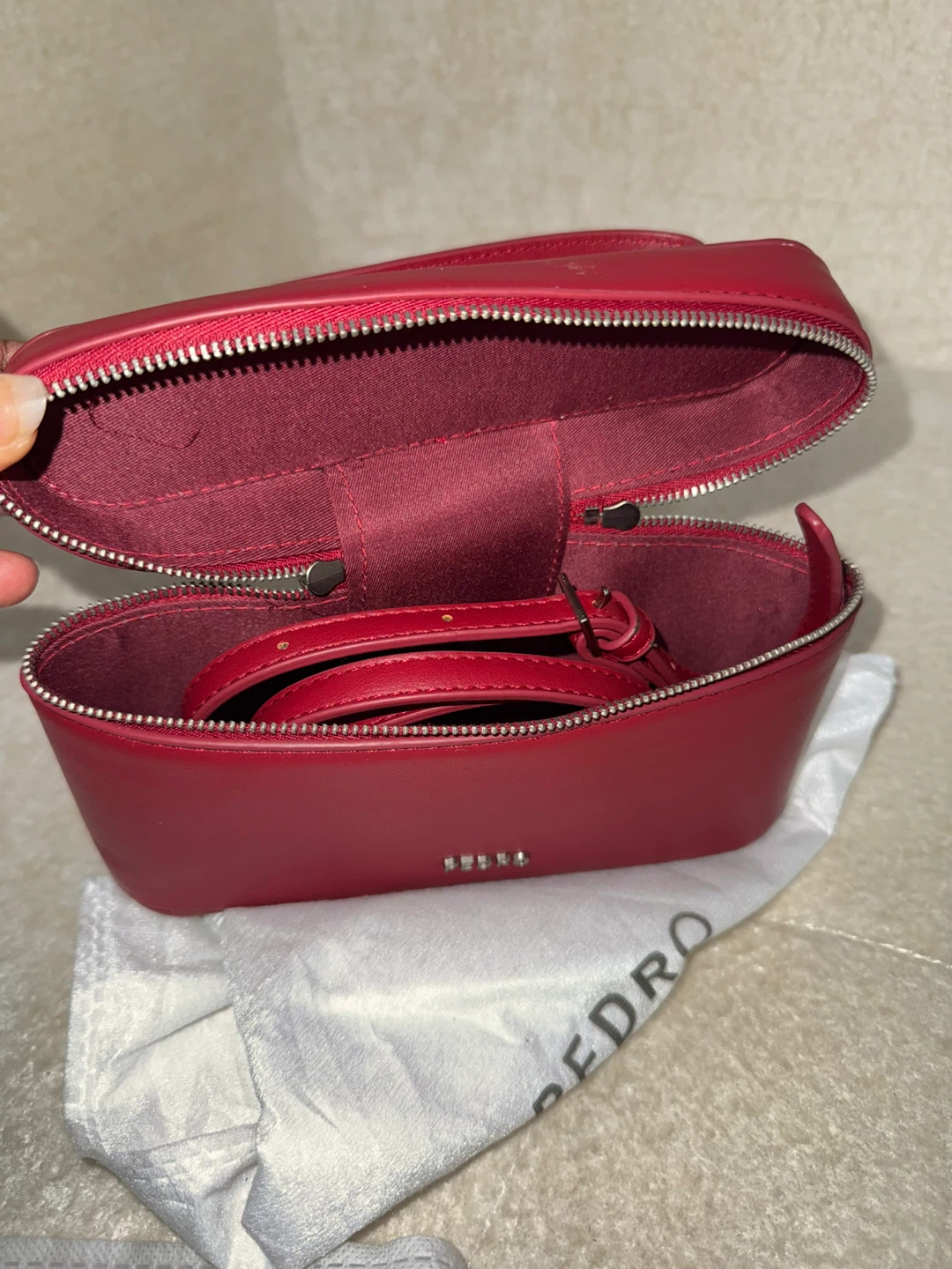 Pedro Red Vanity Case