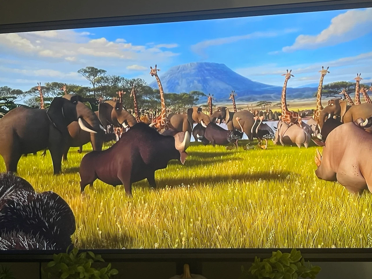 LG 55UH6150 55-inch 4K UHD Smart TV - photo 2