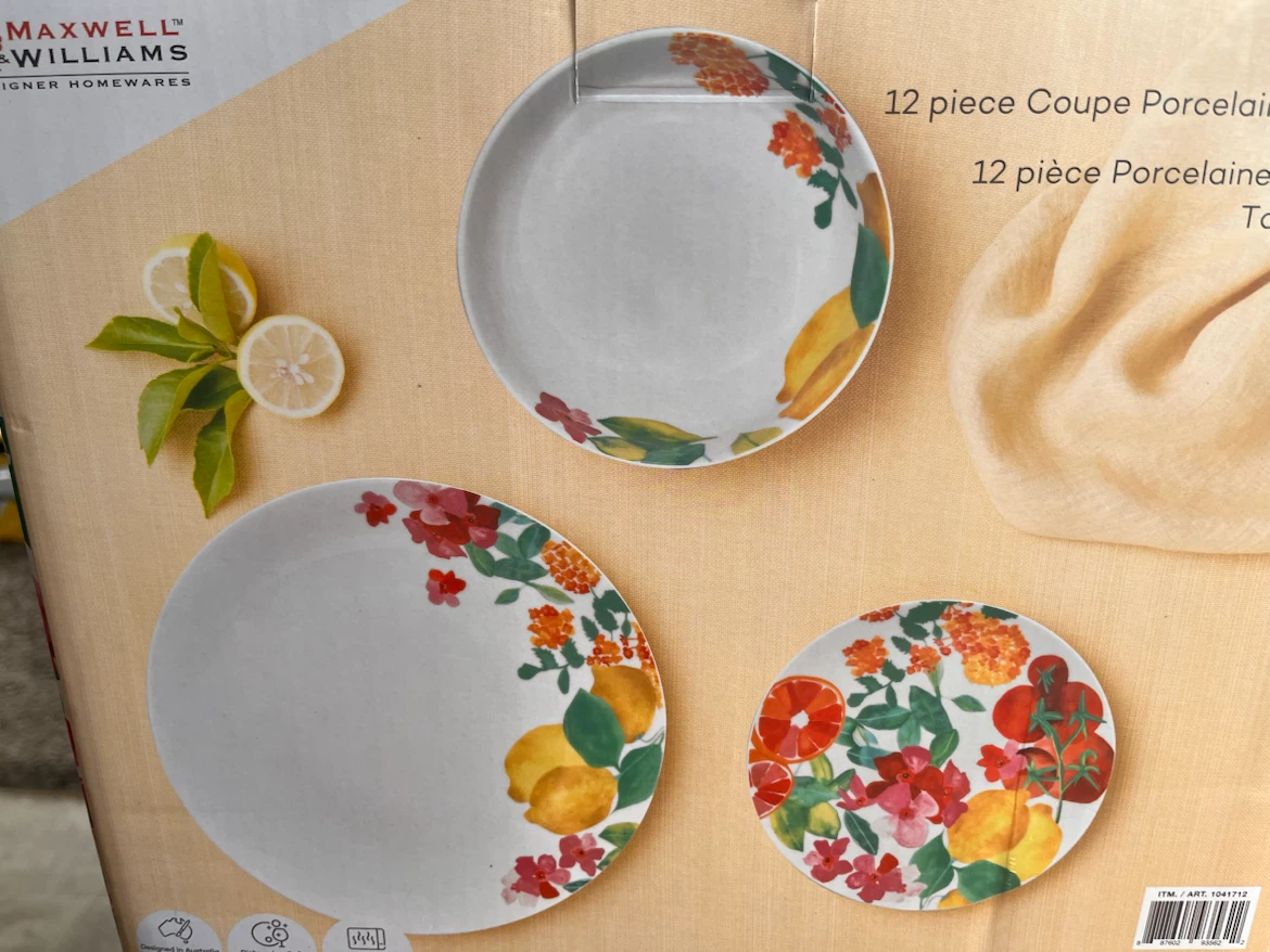 Maxwell & Williams 12 Piece Coupe Dinnerware Set