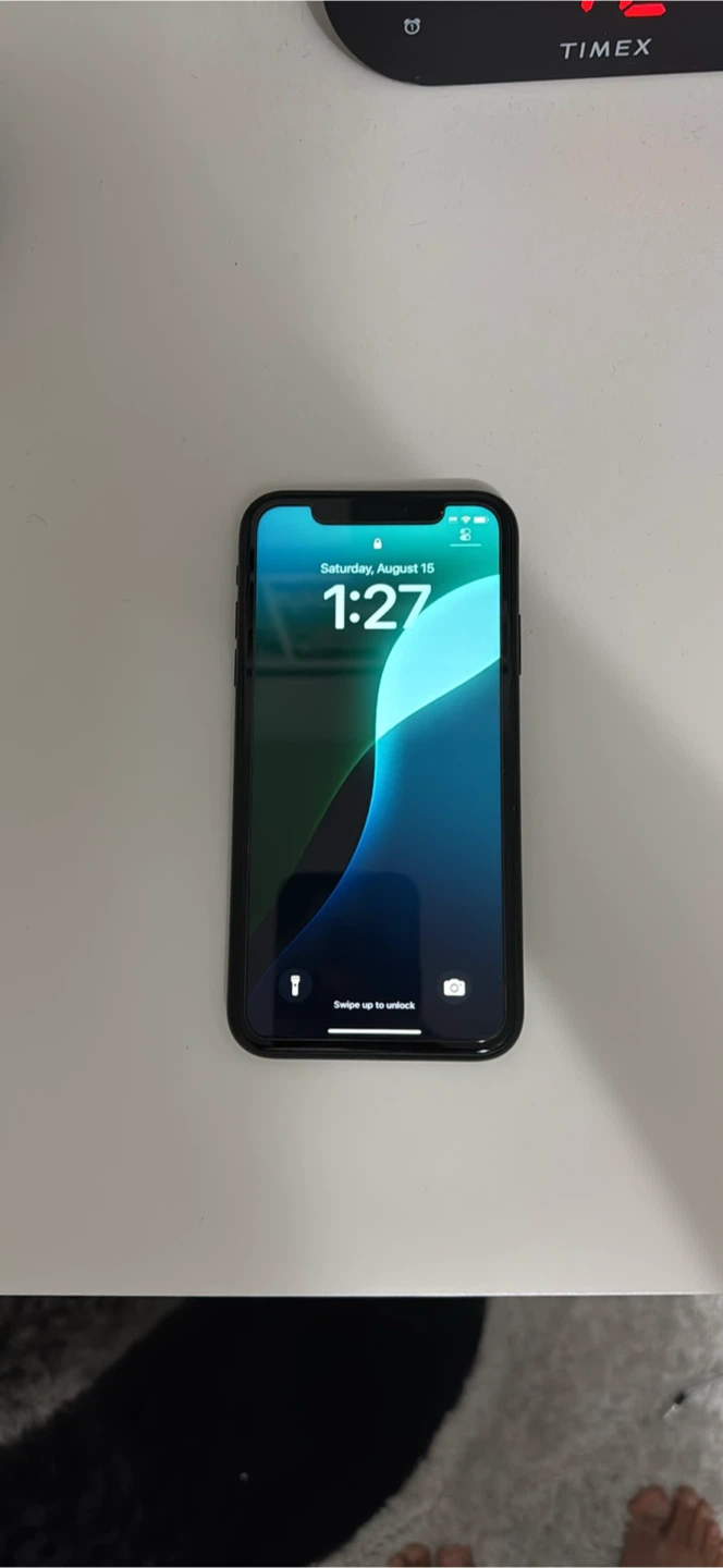 Apple iPhone XR - Black (128 GB)
