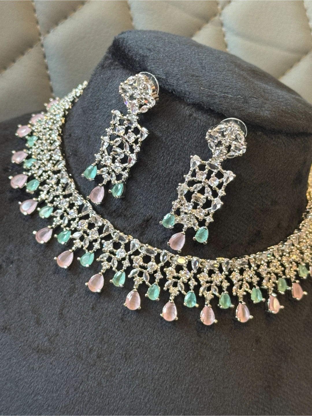 Jewellery Set - Necklace and Earrings - photo 2