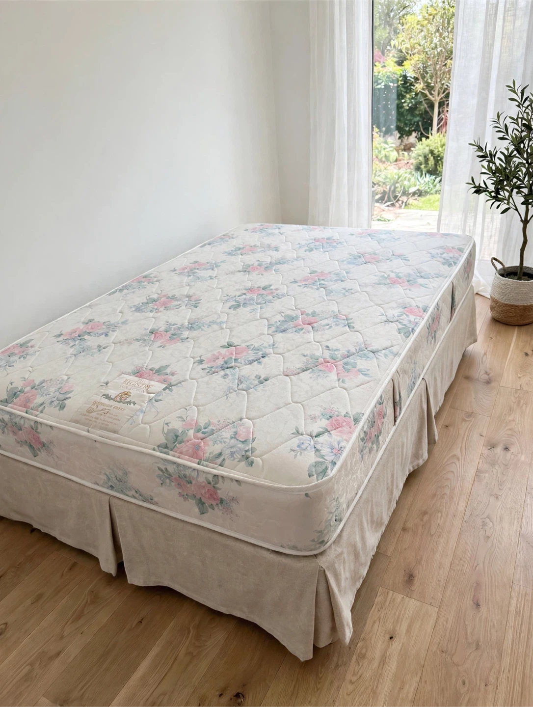 Double/Full size Adjustable Electric Bed with Massage- Complete - photo 4