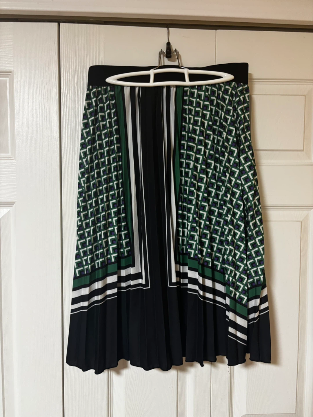 Pleated Midi Skirt - Geometric Print