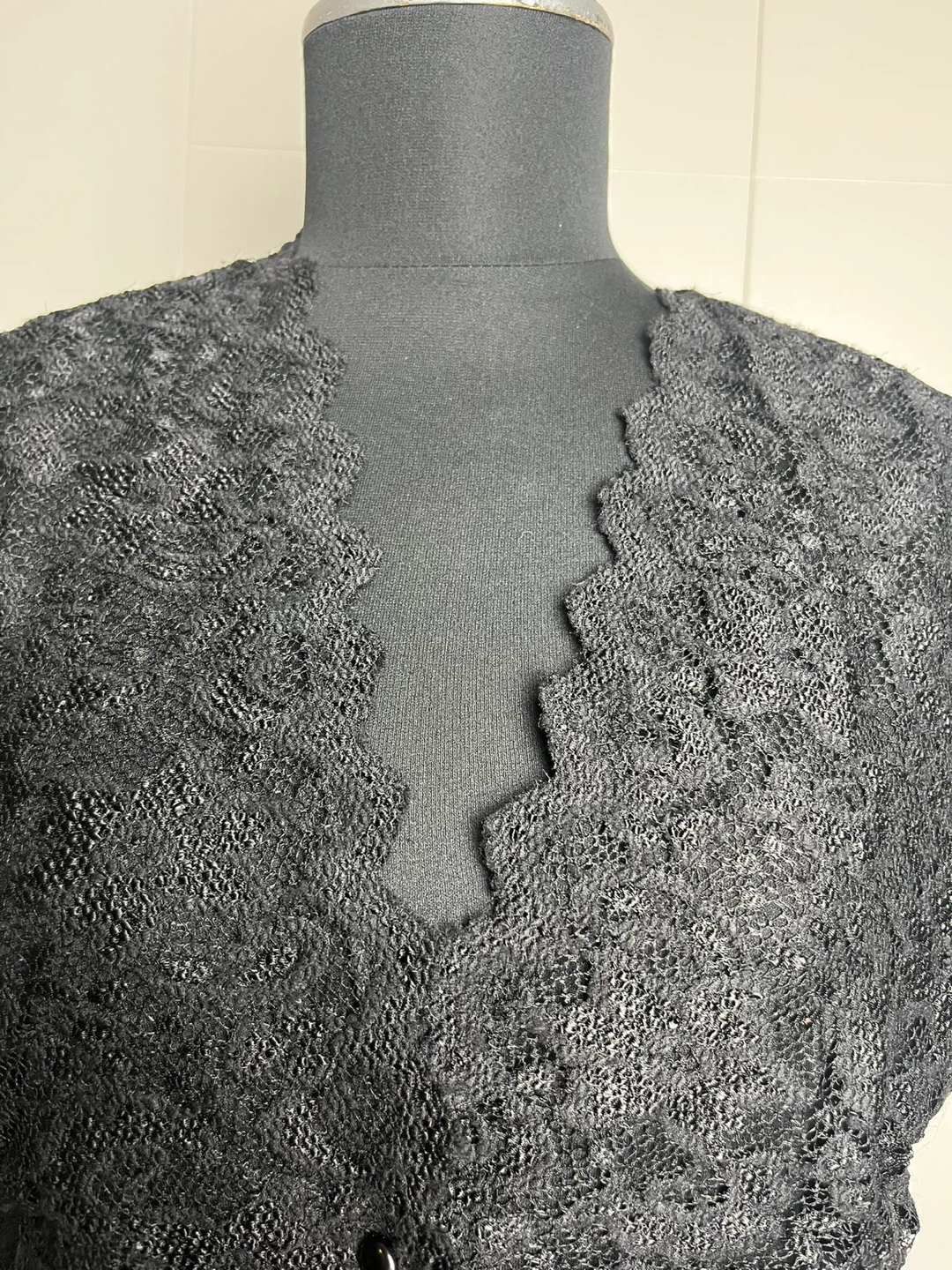 Black Lace Peplum Blouse - photo 3