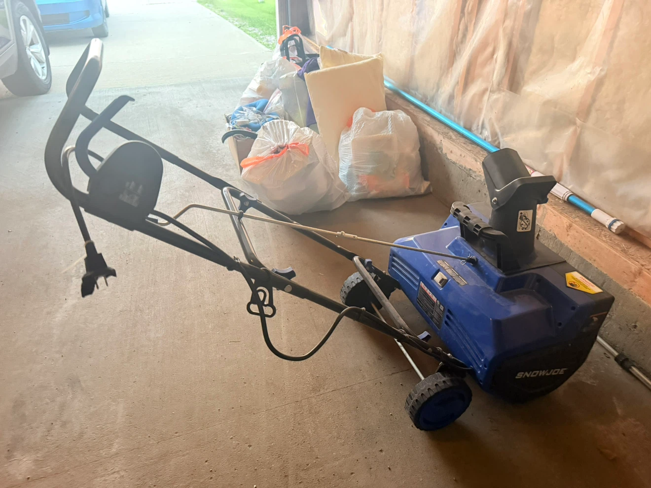 Snow Joe Electric Snow Blower