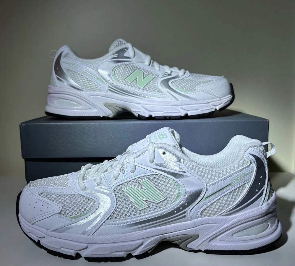 New Balance 530 Running Shoes White Silver