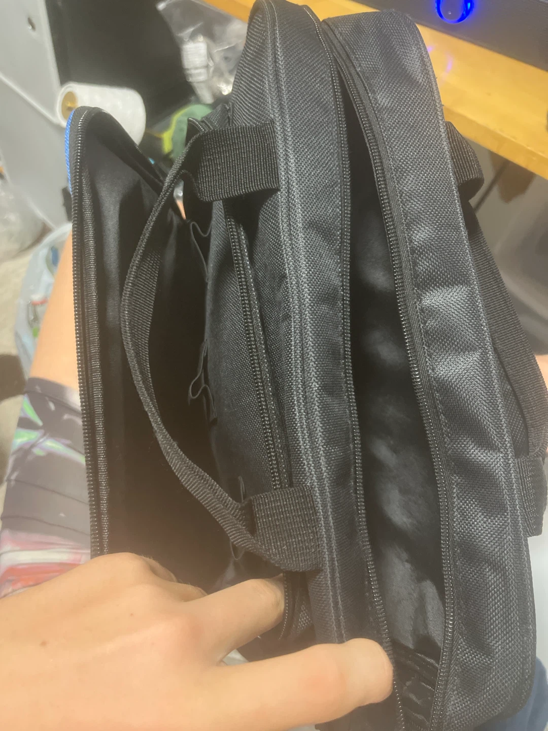 PS4 Black Carrying Bag - photo 3