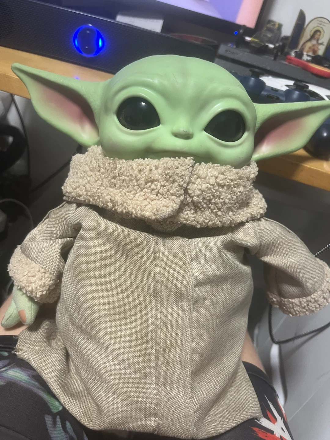 The Child "Baby Yoda" Plush Toy - photo 2