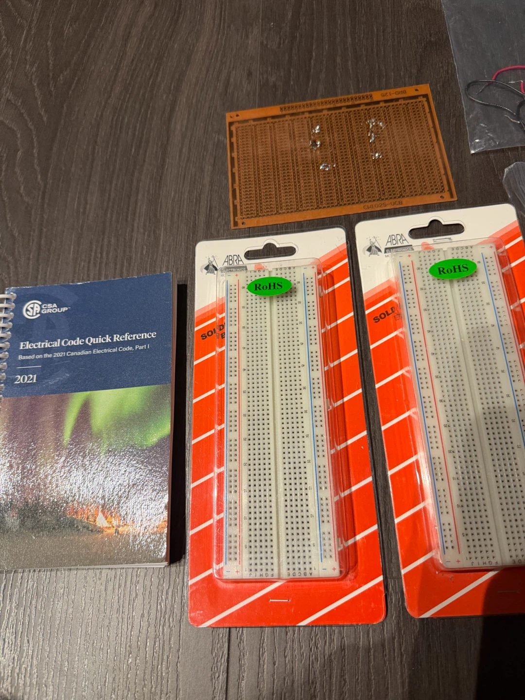Electronics Components Kit, breadboards, code book - photo 3
