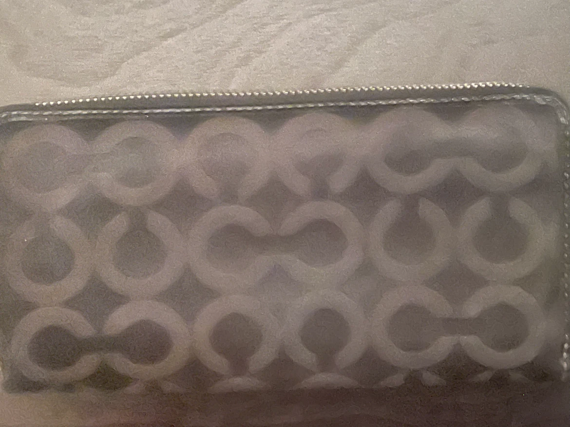 NWOT Coach Zip Around Wallet - photo 3