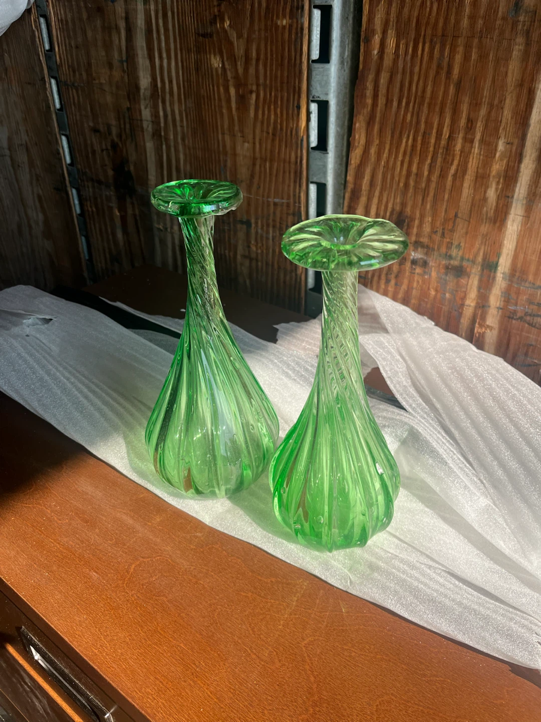 Pair of Green Glass Vases $5 each or 4 for $10 - photo 5