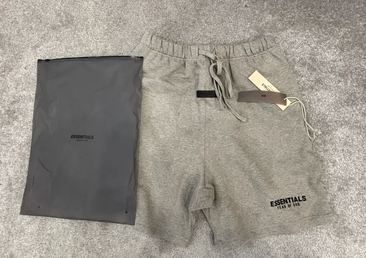 ESSENTIALS dark oatmeal Shorts