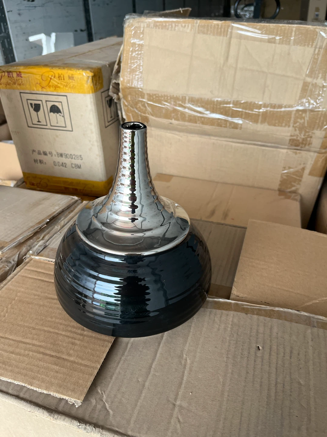 Black and Silver Decorative Vase $8 each or 2 for $10 - photo 4