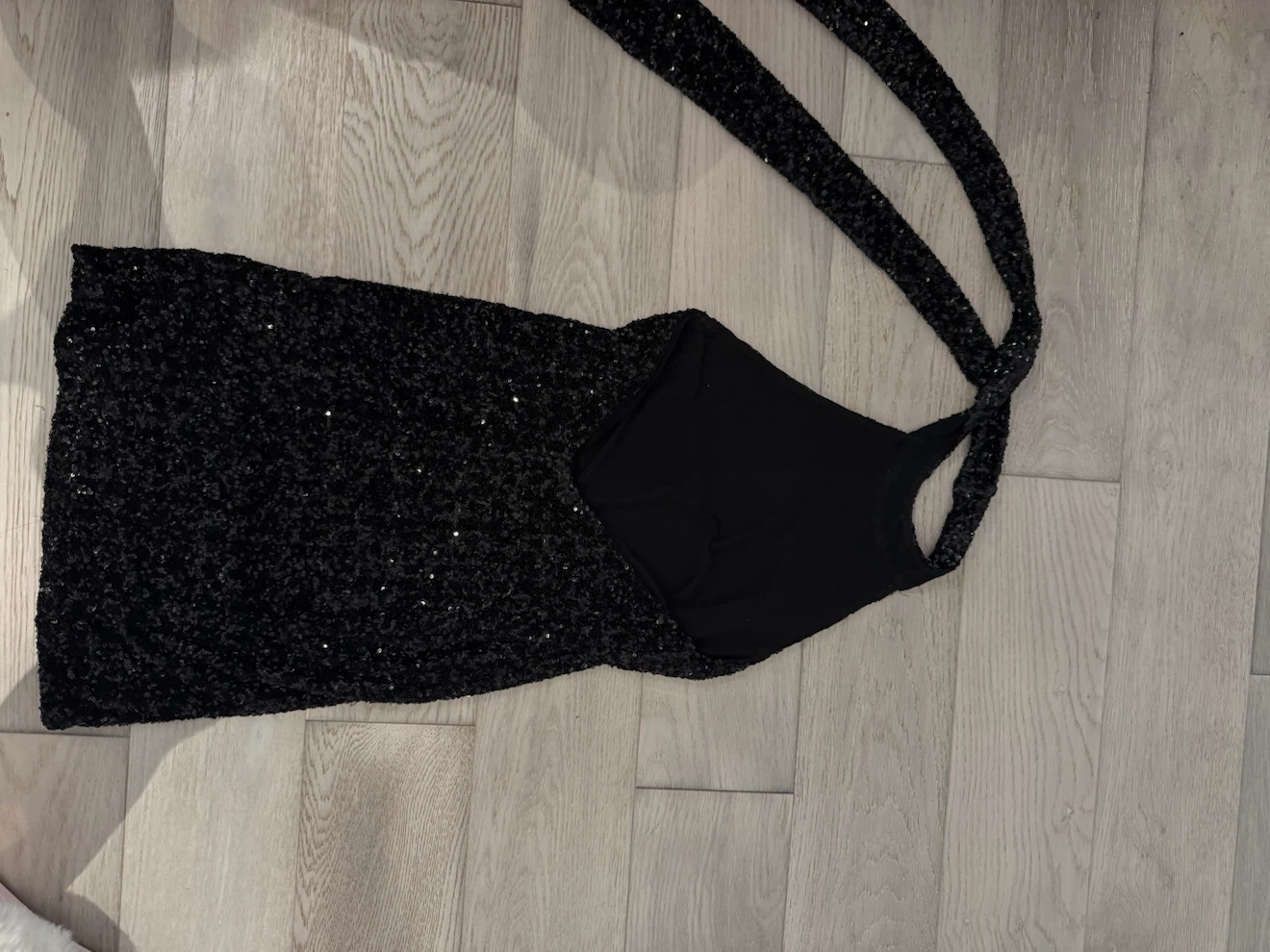 Sparkly Black neck backless dress - photo 4