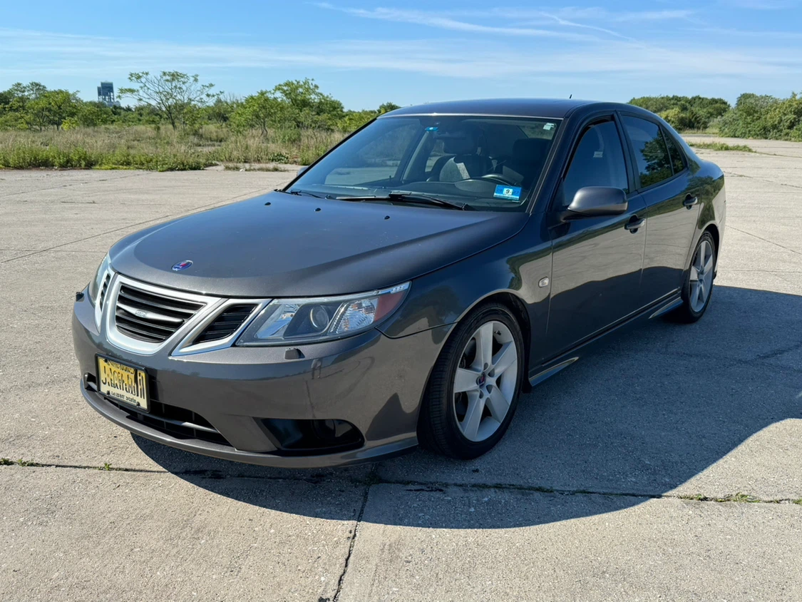 Gray 2011 Saab 9-3 Turbo Sedan - photo 3