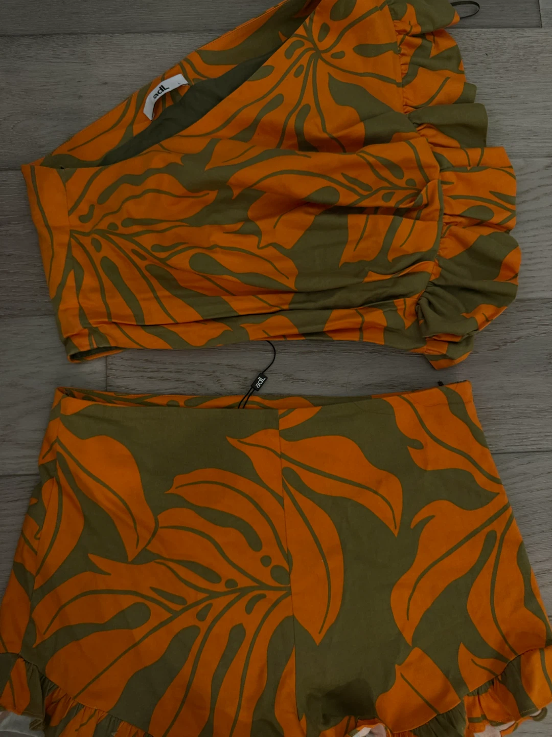 ADL Orange & Olive Leaf Print Crop Top & Shorts Set - photo 4