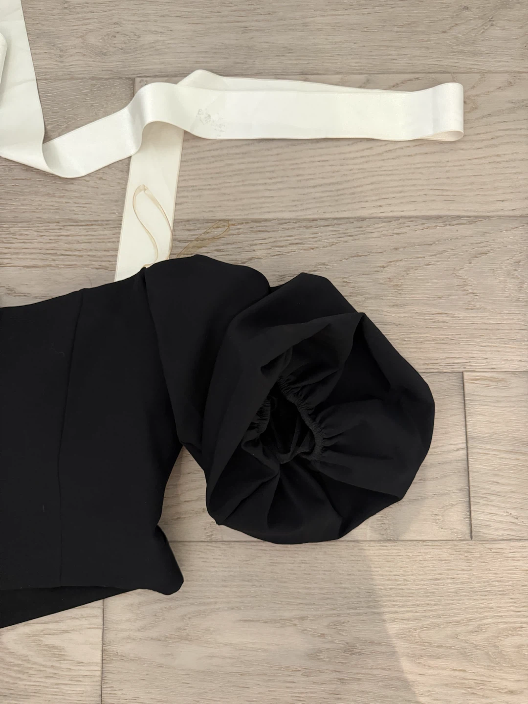 Black Off-the-Shoulder Puff Sleeve Corset Top with White Straps - photo 3