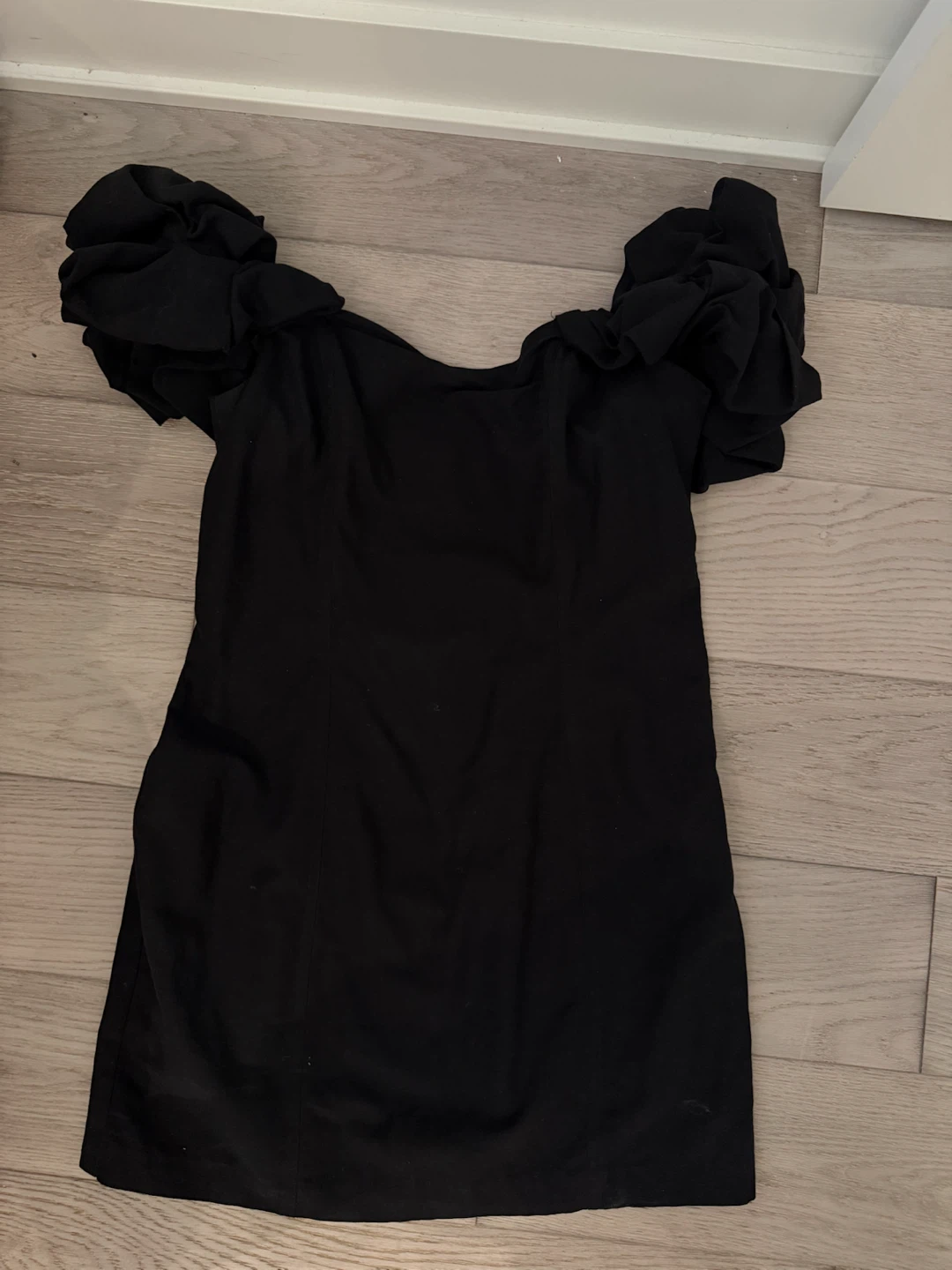 Black mini dress - photo 2