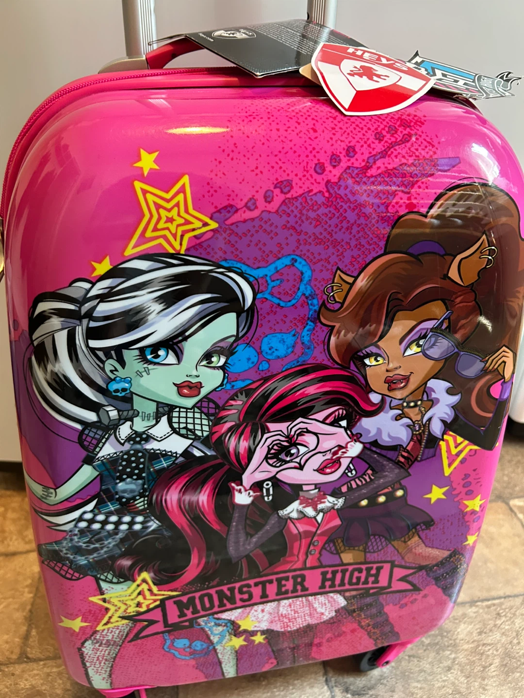 NEW HEYS 20” TALL SPINNER SUITCASE (SEE LISTING)