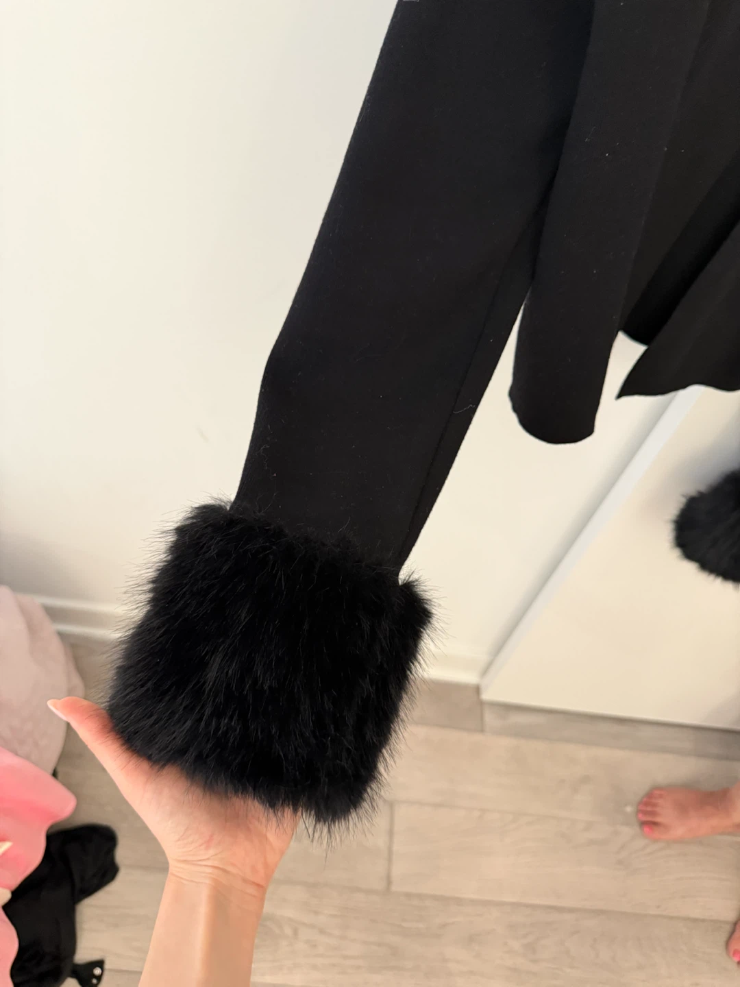 Black Cardigan with Faux Fur Cuffs - MANGO - photo 2
