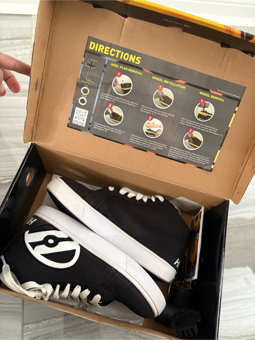 Heelys Black Mid-Top Shoes - photo 5